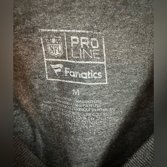 New England Patriots NFL football 🏈 team shirt. Short sleeve. Size Medium. - Picture 3 of 4